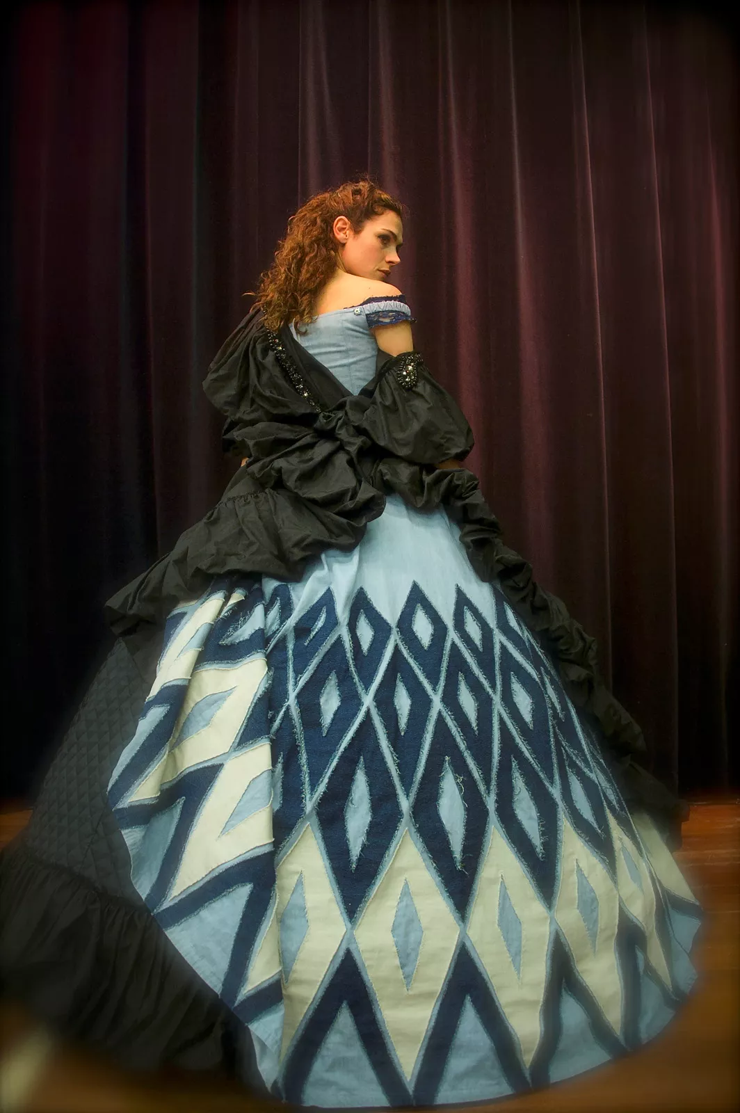 Gejaagd door de wind | kleding doorpas | 2014