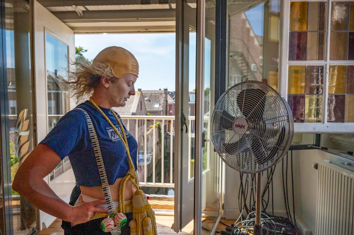 Artemis - Happy Clappy